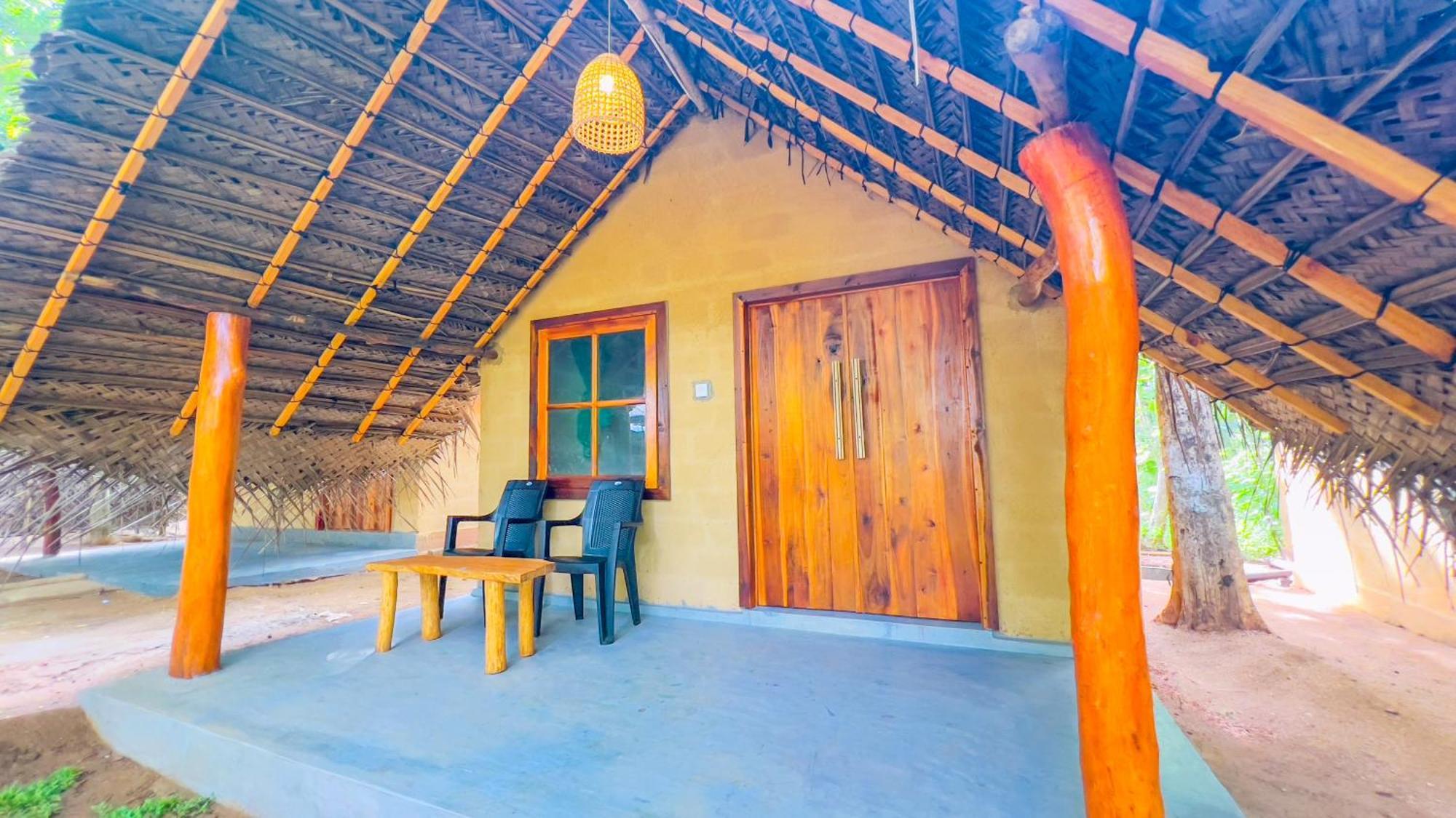 Jungle Host Hostel And Tree House Sigiriya Buitenkant foto